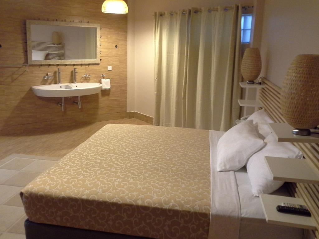 Tropical Enclave Hotel Accra Ruang foto