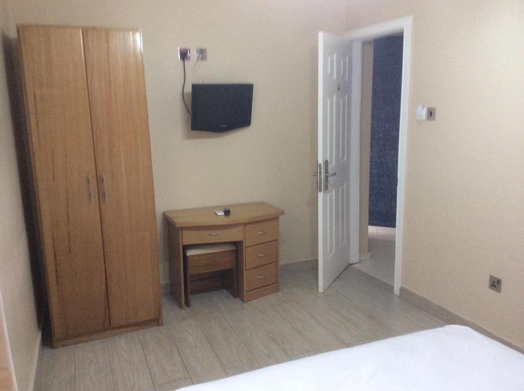 Tropical Enclave Hotel Accra Ruang foto