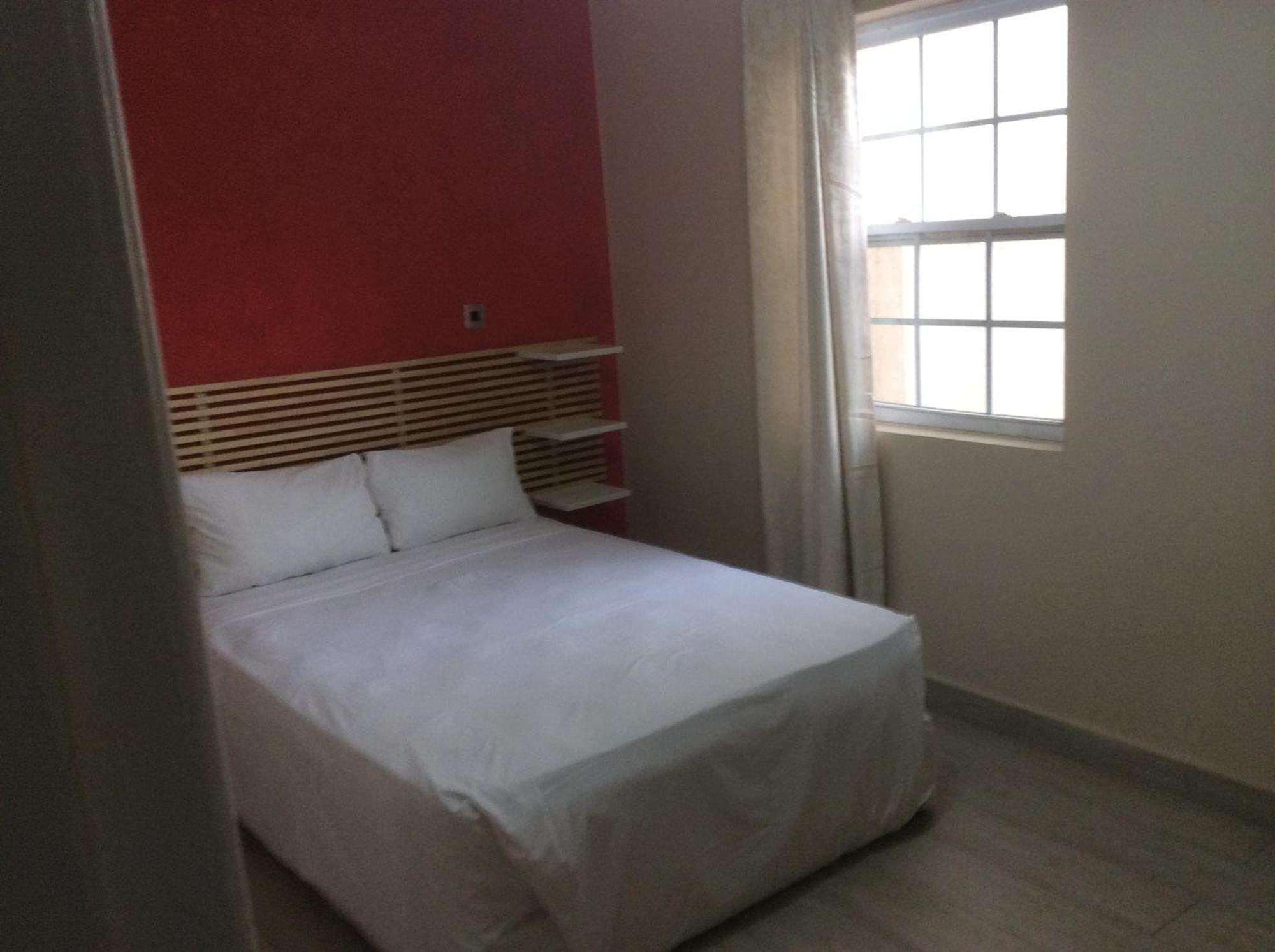 Tropical Enclave Hotel Accra Ruang foto