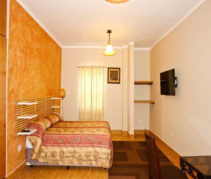 Tropical Enclave Hotel Accra Bagian luar foto