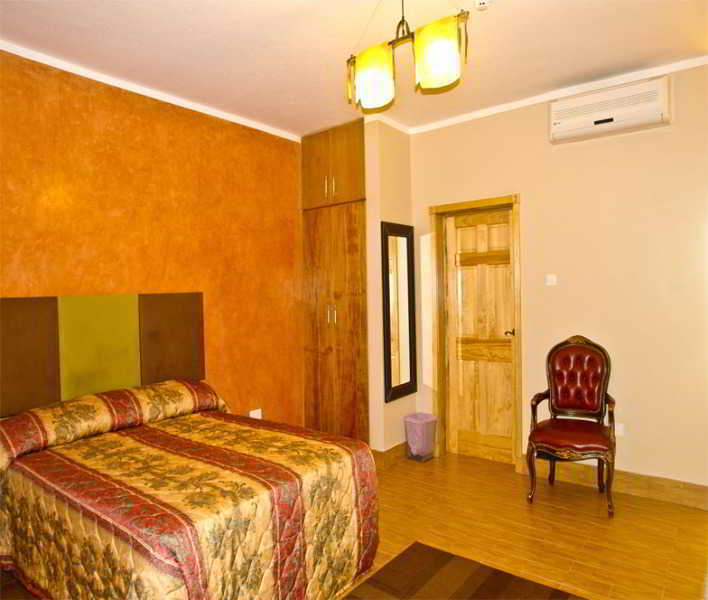Tropical Enclave Hotel Accra Bagian luar foto