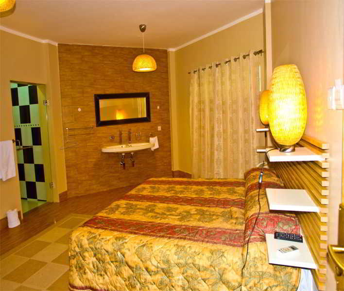 Tropical Enclave Hotel Accra Bagian luar foto